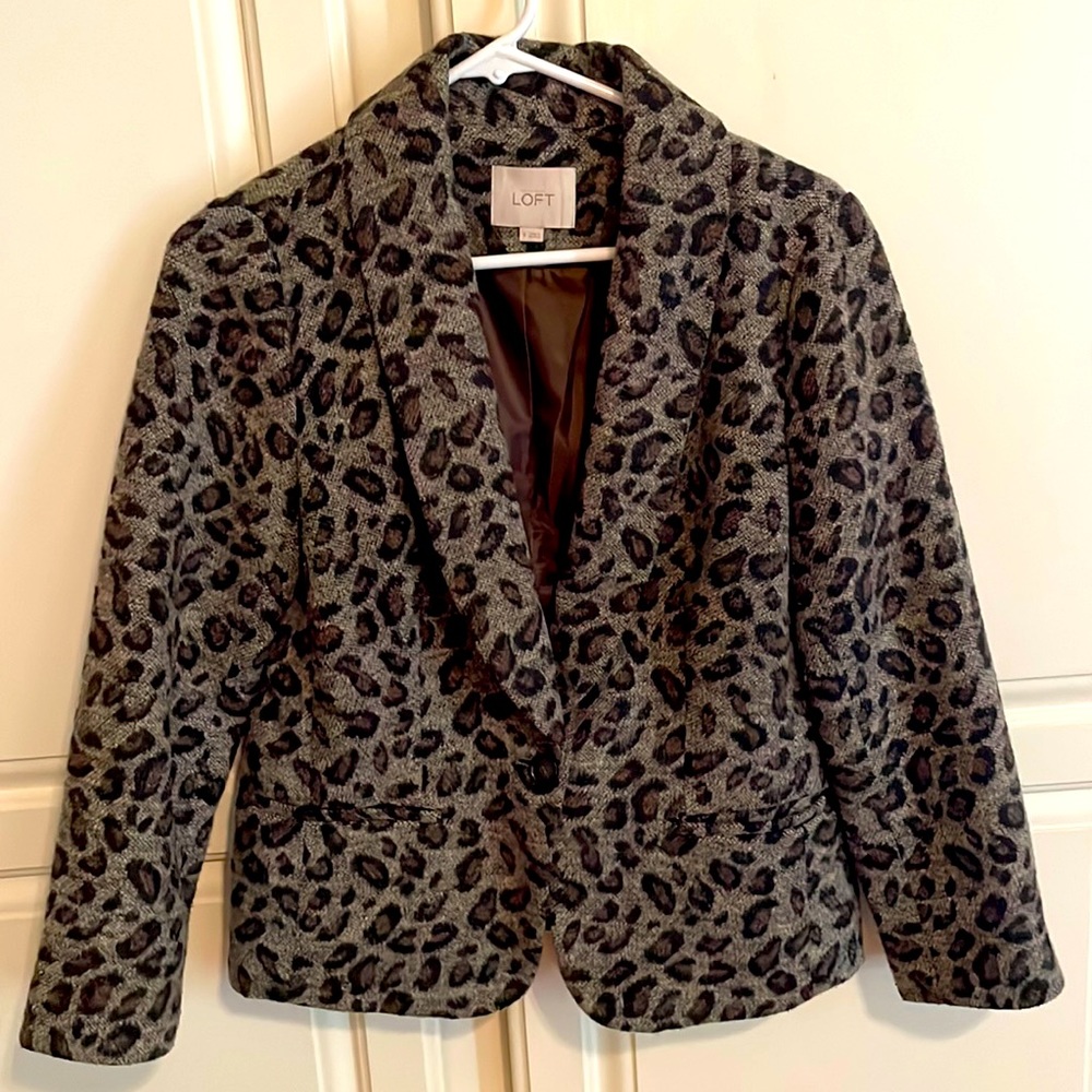 Loft size S leopard blazer